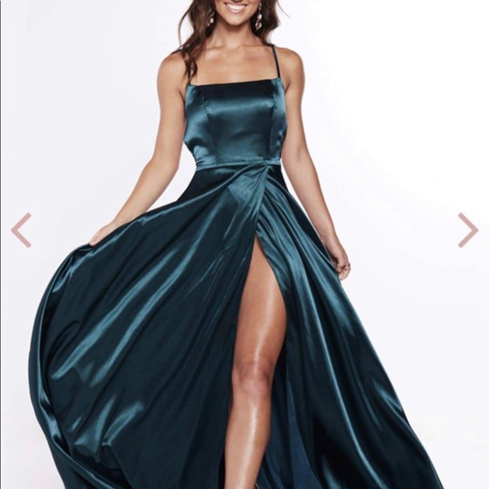 Beautiful emerald green prom dress.